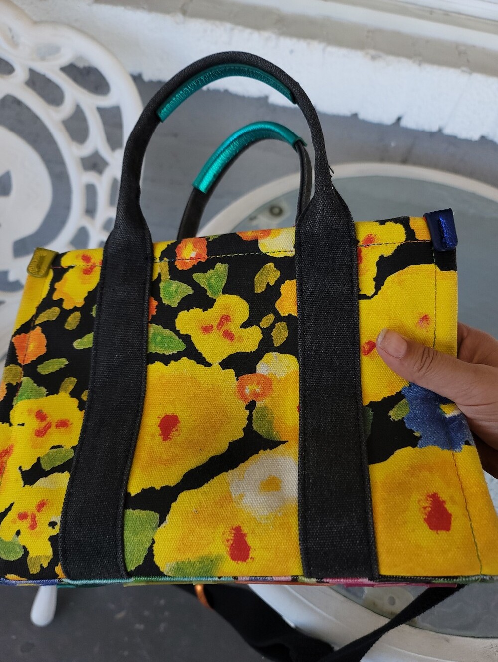 Kurt Geiger Tote - Picture 11 of 12